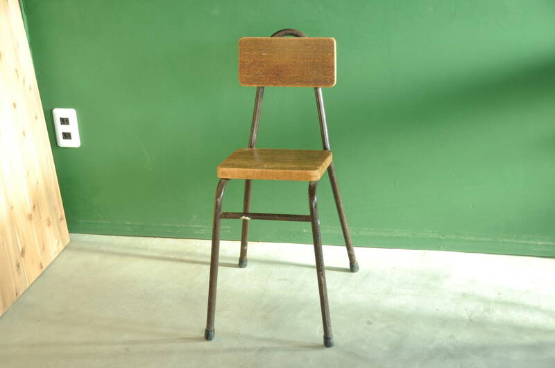 ｛送料無料｝木製　鉄脚　椅子　中古　食堂椅子　ヴィンテージ　店舗什器