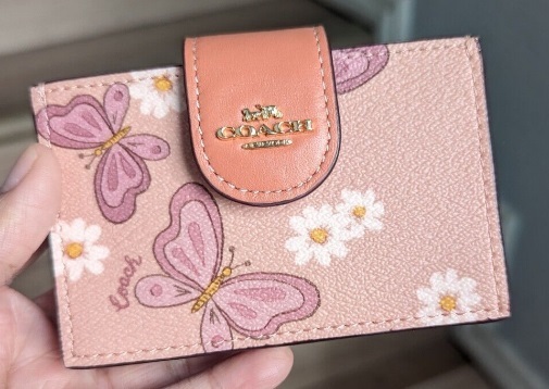 ☆セール☆Coach(コーチ) Accordion Card Case バタフライ柄