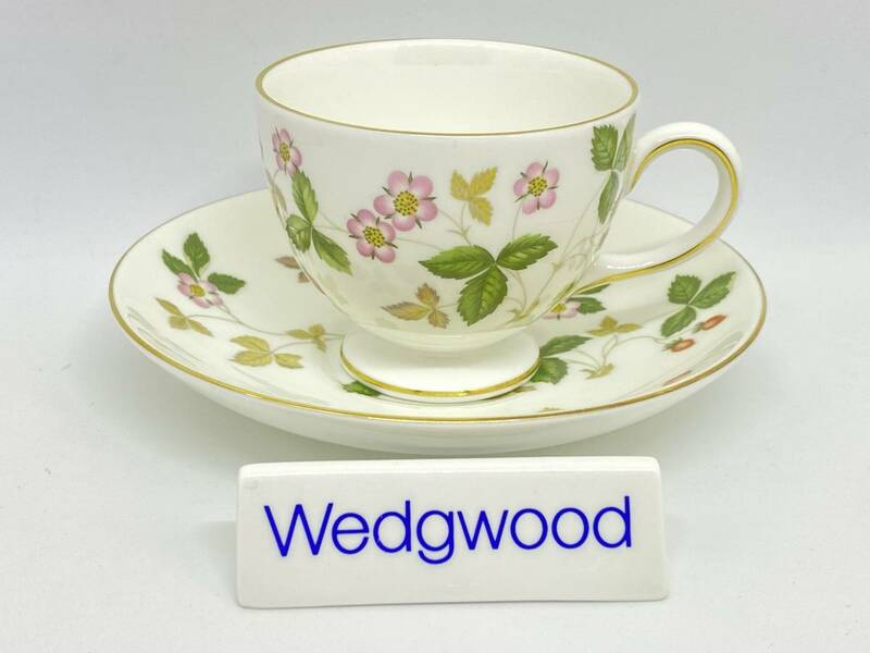 WEDGWOOD ウェッジウッド WILD STRAWBERRY Tea Cup & Saucer ワイルドストロベリー ティーカップ＆ソーサー *M234