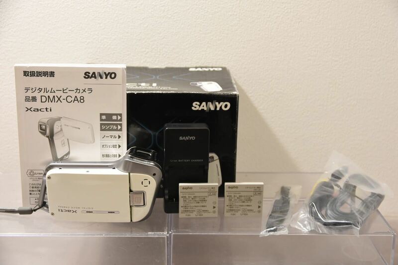 デジタルムービーカメラ SANYO サンヨー DMX-CA8 X43