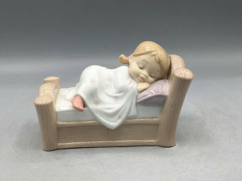 リヤドロ ナオ かわいい夢 女の子 1503 置物 フィギュリン 陶器 陶器人形 
