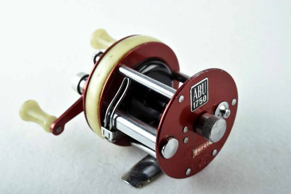 VINTAGE REEL マニア向け　ABU AMBASSADER 1750 Y2493-341中古箱入り