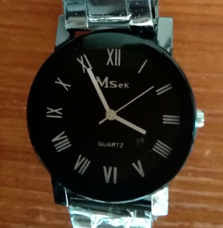 【Msek　風防カットガラス　クォーツ式　メンズ腕時計　新品ですが新古品としての出品　新古稼働品　定形外　レターパックライト】