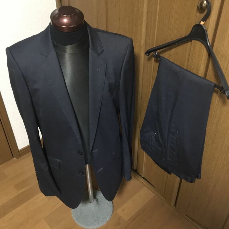 PSFAセットアップスーツ　紺色ネイビーカラー本切羽　背抜きスーツ