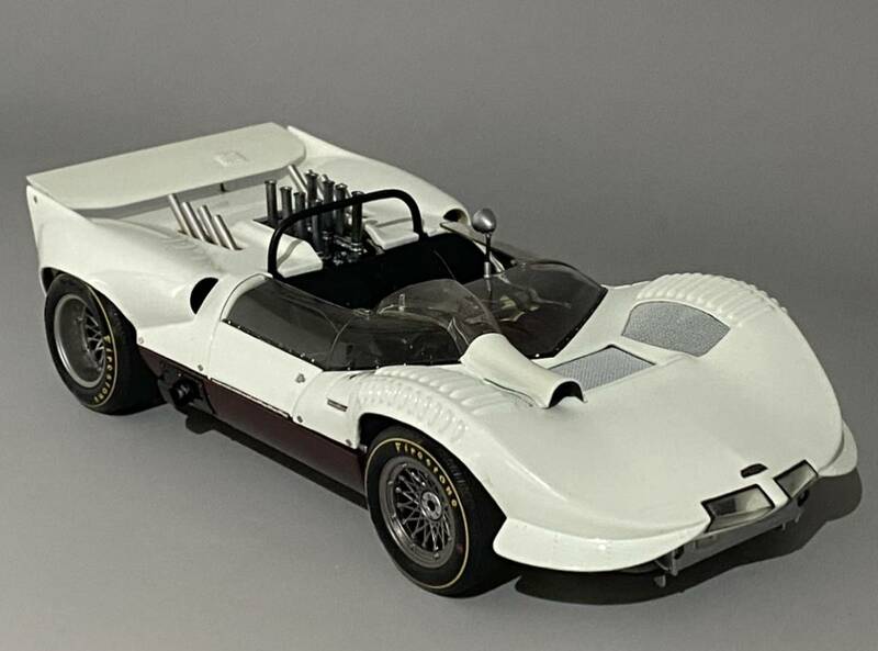 レア絶版 Exoto 1/18 1965 Chaparral Type 2/2C Works Prototype in Authentic White ◆ “Flipper Wing” ◆ エグゾト RLG18146