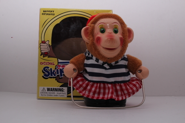 【サル】　イワヤ株式会社製　ORIGINAL Skipping Monkey 　BATTERY OPERATED 電動　縄跳び　おサルさん