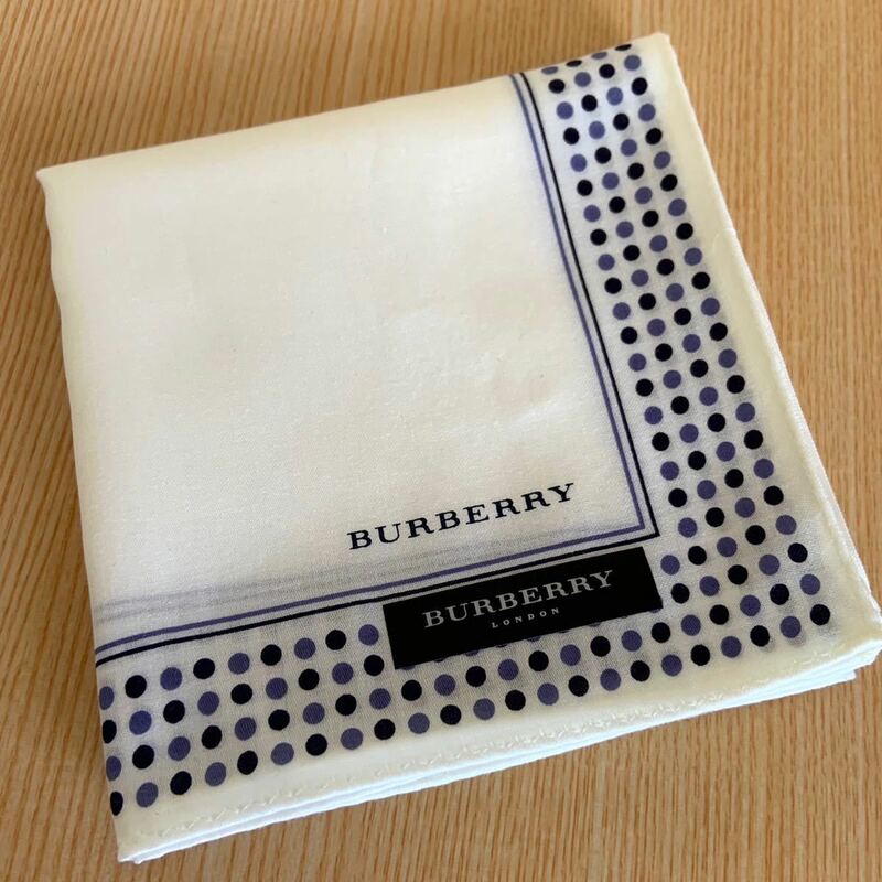 未使用 BURBERRY バーバリー 大判ハンカチ 約50×50cm 綿100% 日本製 ハンカチ ブルーミング中西