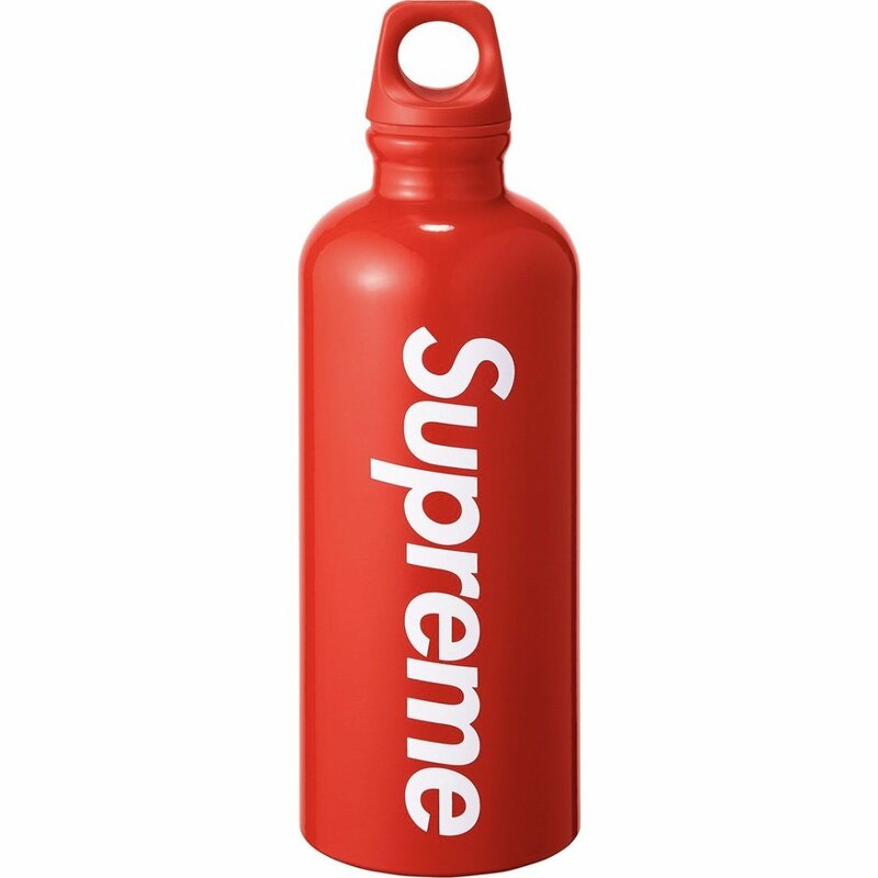 新品 未使用 国内正規品 ◆Supreme SIGG Traveller 0.6L Water Bottle Red／赤 ◆ 18ss 大人気 激レア商品