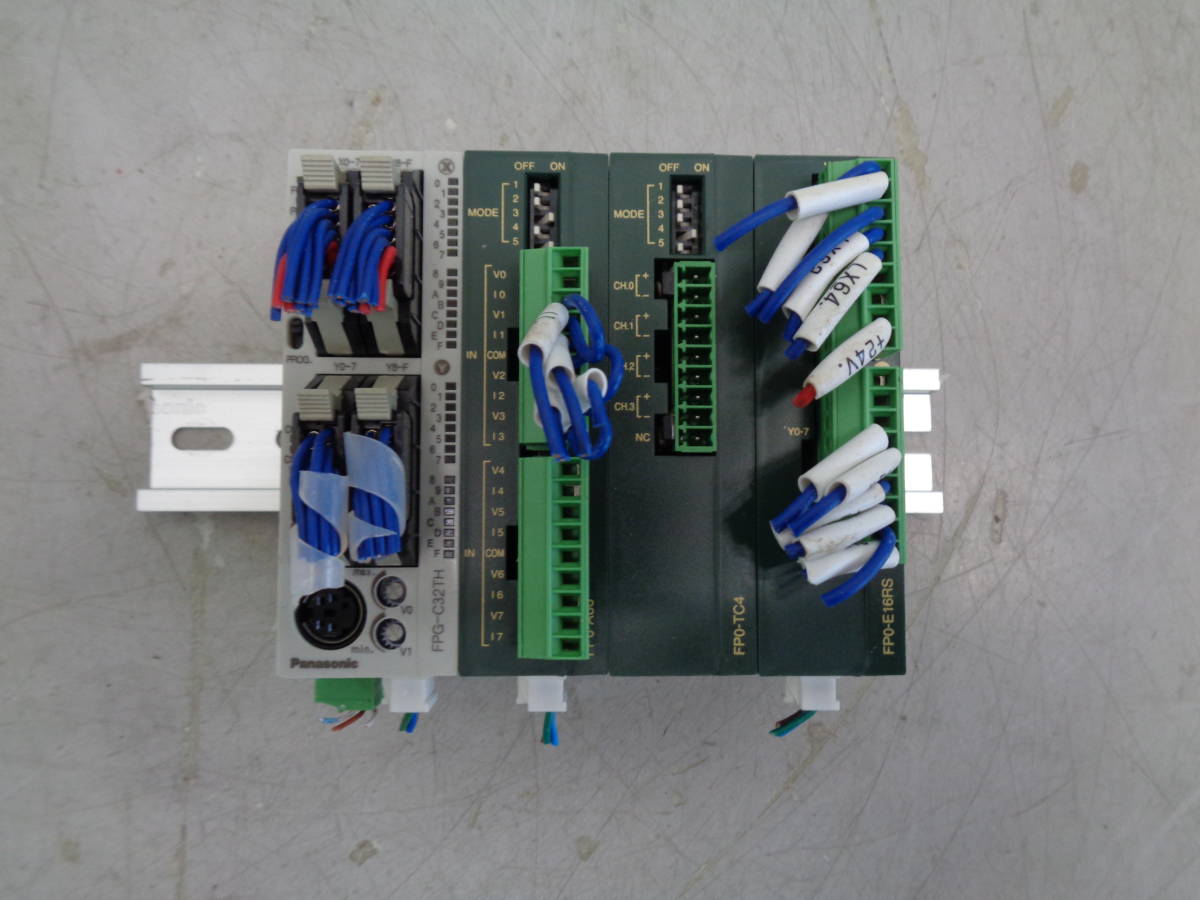 MK8171 Panasonic Nais コンバーターユニット　FPG-C32TH /PLC FP0-A80 / FP0-TC4 / FP0-E16RS