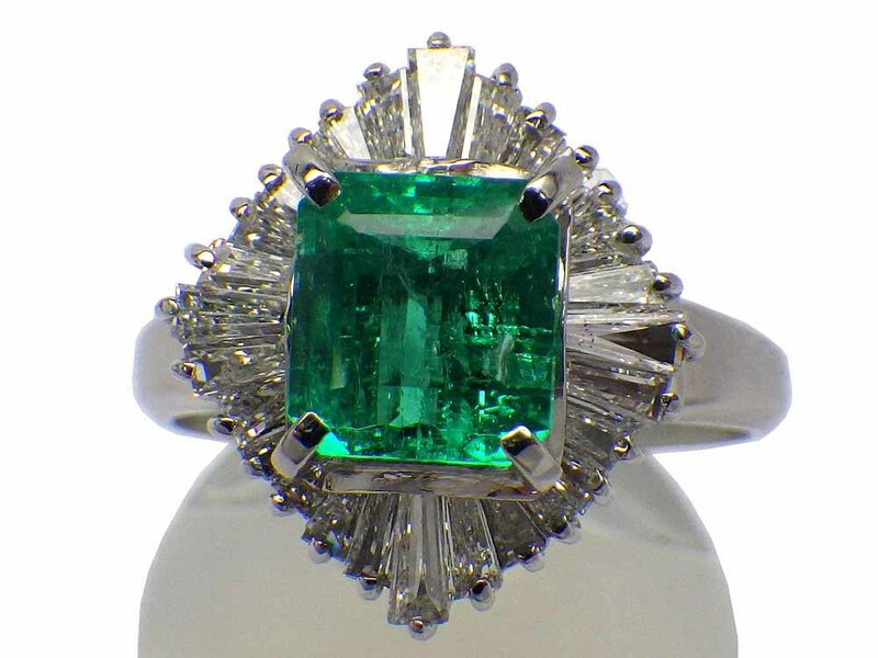 エメラルド ダイヤモンドリング Pt900 8.5g 15号 ソーティング付き　Jewelry Emerald1.71ct Dia0.85ct Ring
