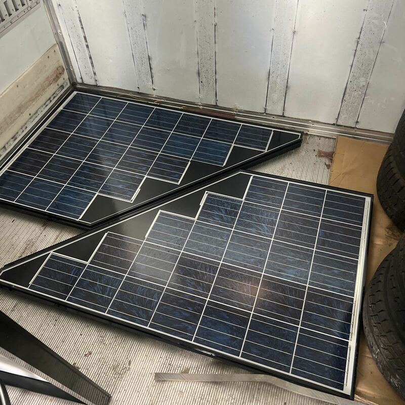 千葉　中古扱　未使用品　90w×2 国産ソーラーパネル 太陽光発電 太陽光パネル 太陽電池 多結晶　三菱