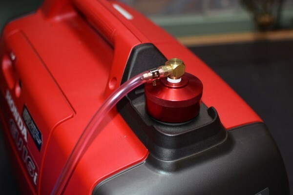 １-Honda EU9i　EU16i　EU18i　自動給油　各社の携行缶対応可能　アルミキャップ