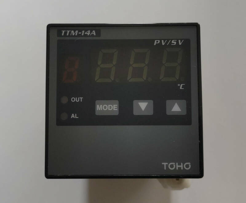 東邦電子 デジタル温度調節計 TTM-14A-0-P　パネルメーター