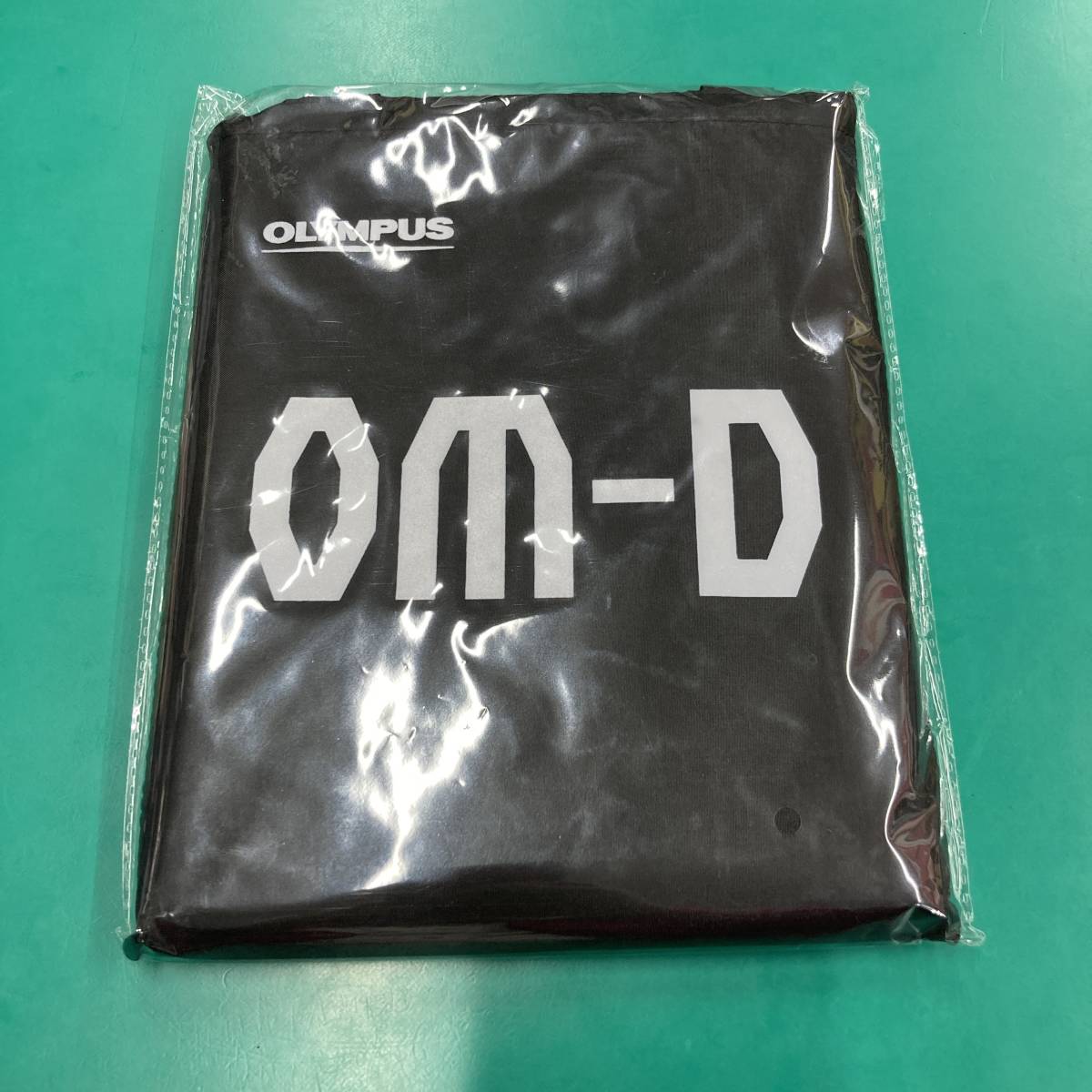★ OLYMPUS OM-D イベントポンチョ ポーチ付き 未使用品 R01428