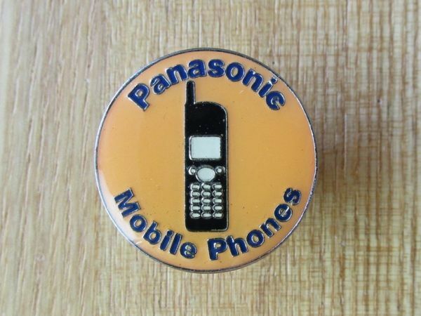 古い ピンバッジ : Panasonic パナソニック ビンテージ 携帯電話 モバイル スマホ 広告 ピンズ #d