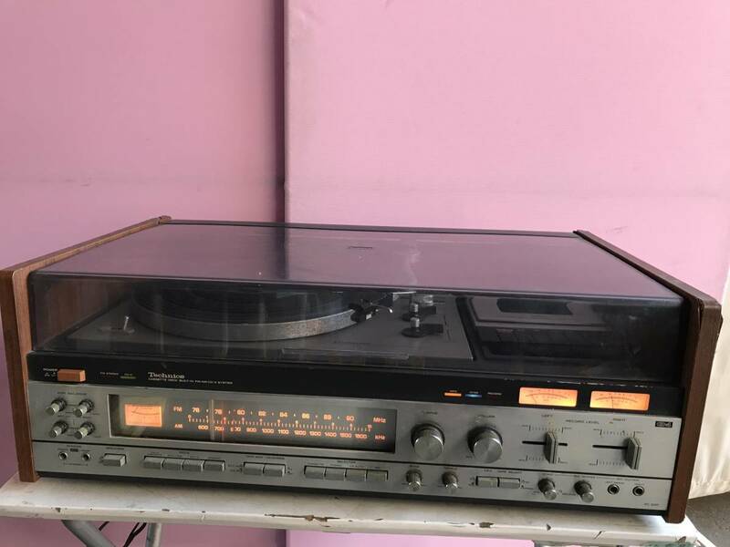 ◎ヤYS1941★中古品　通電OK　現状品　Technics テクニクス SC-200 レコードプレーヤー/カセット/ラジオ 　ジャンク　ECM