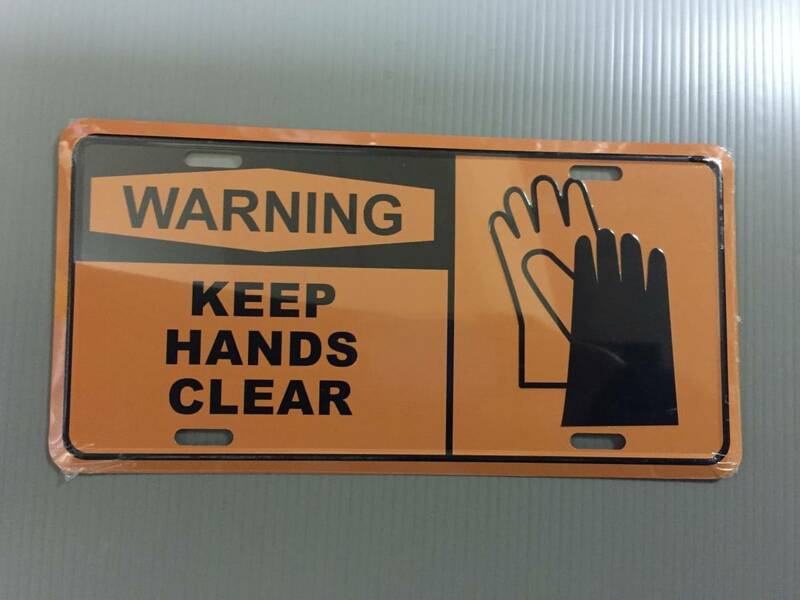 KEEP HANDS CLEAR ブリキ看板　アメリカン雑貨　インテリアナンバープレート コロナ禍 手洗い