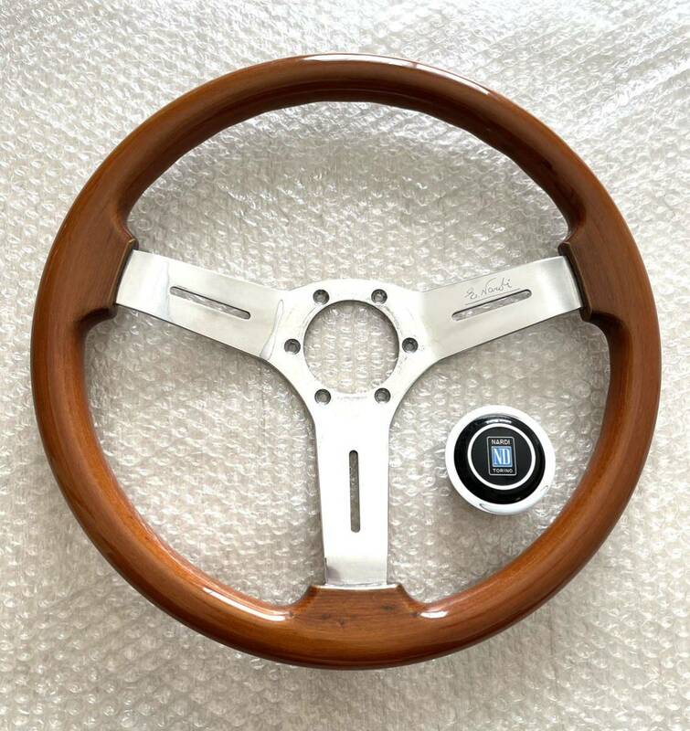 美品　NARDI ウッドステアリング 36.5㎝　ウッドハンドル ナルディ 当時物？　旧車 ？　絶版？