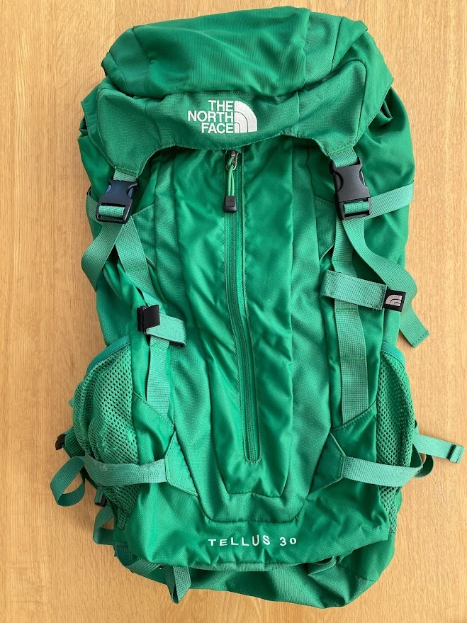 THE NORTH FACE　ノースフェイス　TELLUS 30　リュック　登山リュック　バックパック　グリーン