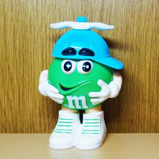 エムアンドエムズ　 フィギュア　グリーン　プロペラ　帽子　ブルー　m&m　m&m’ｓ　アドバタイジング　チョコ　アメトイ　ミールトイ