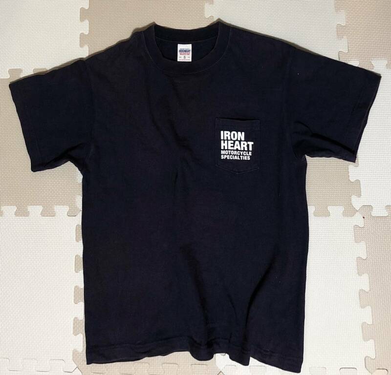 アイアンハート　胸ポケットTシャツ / IRON HEART, Sサイズ，紺 ネイビー，ロゴ