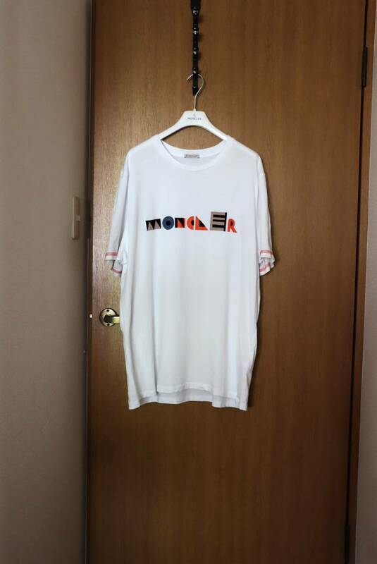 モンクレール【美品】文字ロゴプリント Tシャツ サイズL ホワイト ジャパンタグ