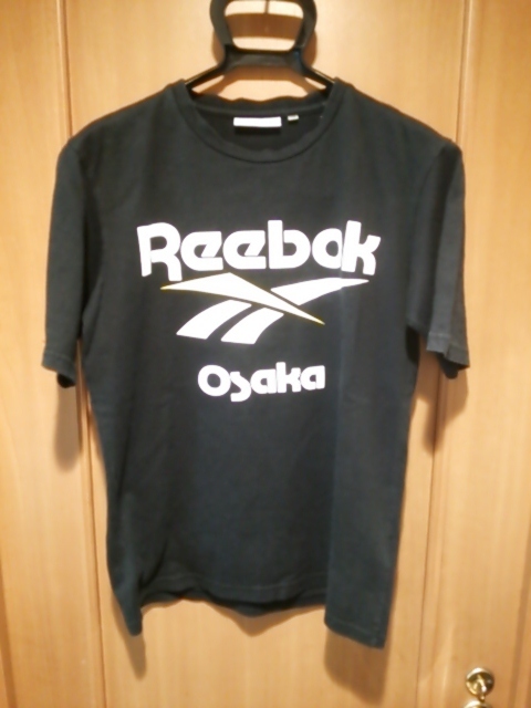 リーボック　クラシック　OSAKAビッグロゴ　プリントTシャツ　送料２３０円