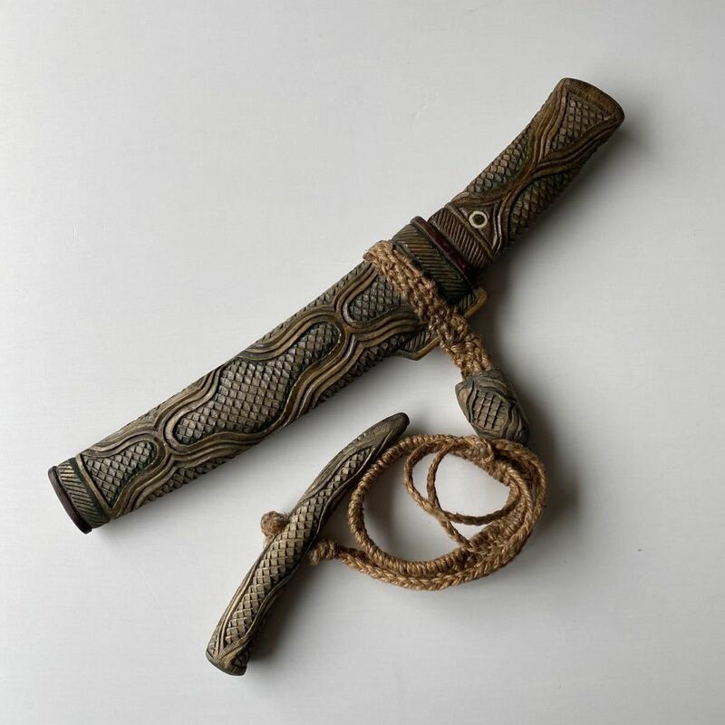 アイヌ民族　マキリ　木彫　蝦夷拵　細密彫刻　民族美術　狩猟刀　時代　ナイフ　コレクター収蔵品