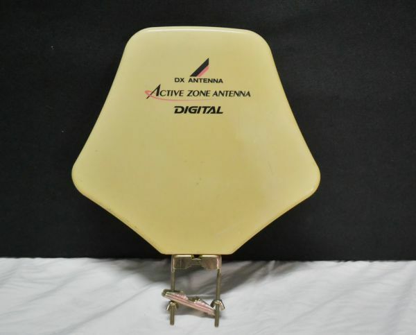 ◆◇◆動作品　DX ANTENNA ACTIVE ZONE ANTENNA DIGITAL UDA-100 DXアンテナ株式会社　地上デジタル放送対応指向性アンテナ