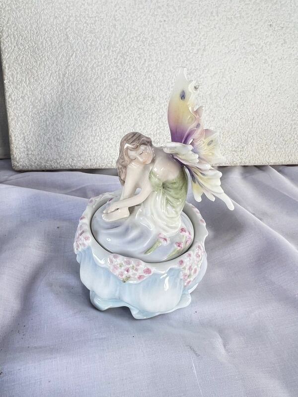 ◆ Unicorn Studio ユニコーンスタジオ FINE PORCELAIN 陶器　小物入れ　アクセサリー入れ◆g-621