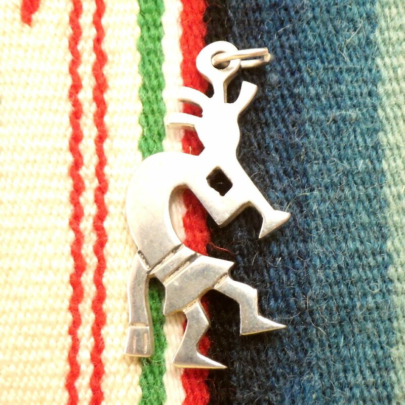 貴重★ビンテージ ココペリ ナバホ シルバー製 インディアン ペンダントトップ ズニホピチマヨ
