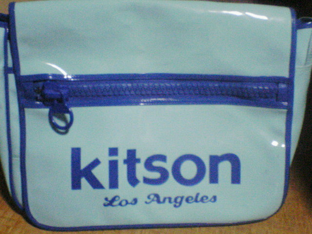 【kitson】キットソン エナメル調ショルダーバッグ 水色★鞄 かばん カバン