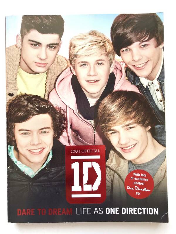 １D：ONE DIRECTION ☆ DARE TO DREAM LIFE AS ONE DIRECTION＊ワン・ダイレクション ◎ 洋書