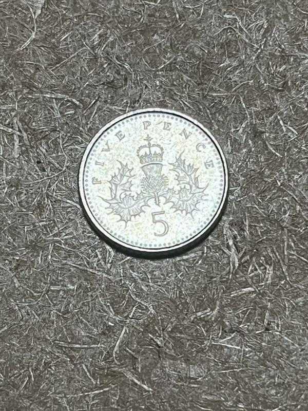 5ペンス 　世界　コイン　硬貨　イギリス　英国　エリザベス女王　2000