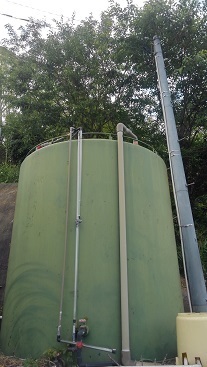 大型貯水タンク　水タンク　コックつき　引き取り限定