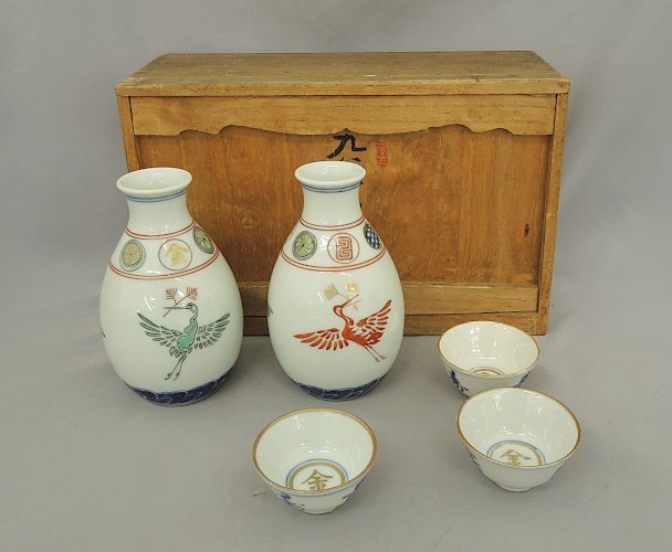 九谷焼 酒器 色絵 3客のみ 5点 猪口 徳利 中古品 寿　KUTANI WARE 　レトロ　アンティーク　中古