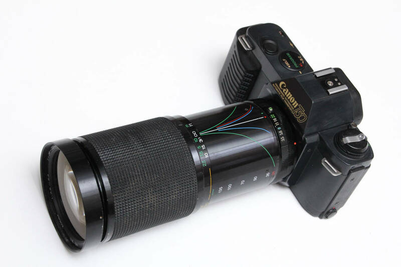 Canon キヤノン T50 　フィルムカメラ　●28-200mmレンズ付き