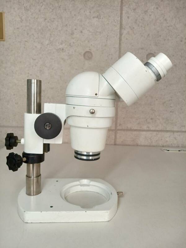 シロ産業　顕微鏡WE9T-4012 現状品