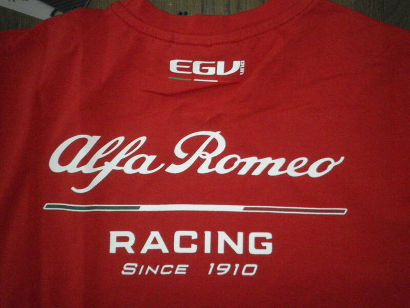 F1 アルファロメオ レーシングチームTシャツ 赤　鈴鹿サーキットコラボTシャツ　Alfa Romeo 男性M 新品 即決