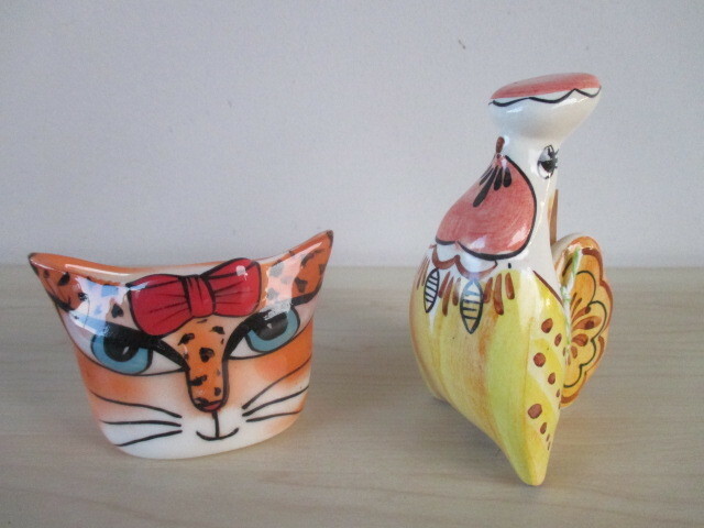 ロシア/東欧◆ニワトリと猫の陶器　置物　雑貨　小物入れ　旧ソビエト