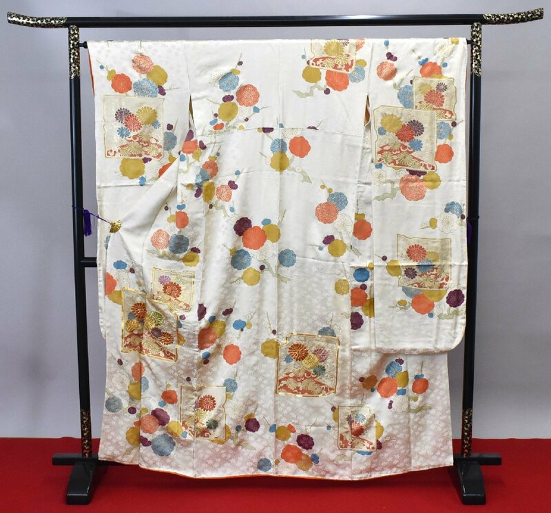 【桜庭呉服店】 振袖 成人式 菊 花 梅 刺繍 おしゃれ 可愛い 結婚式 身丈157cm 裄丈67cm ★着物 f-588