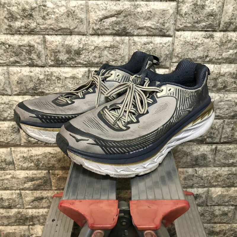 HOKA ホカオネオネ スニーカー ニューバランス アシックス ローカット NIKE メンズスニーカー キックス ランニングシューズ 27.5cm