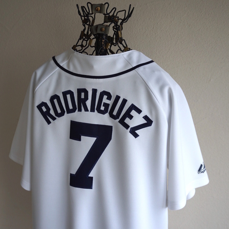 2000s ヴィンテージ Majestic MLB デトロイト・タイガース #7 RODRIGUEZ ベースボールシャツ S〜M 白紺 ゲームジャージ USA アメリカ 古着
