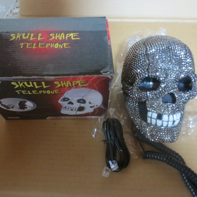 SKULL SHAPE 電話機　ラインストーン