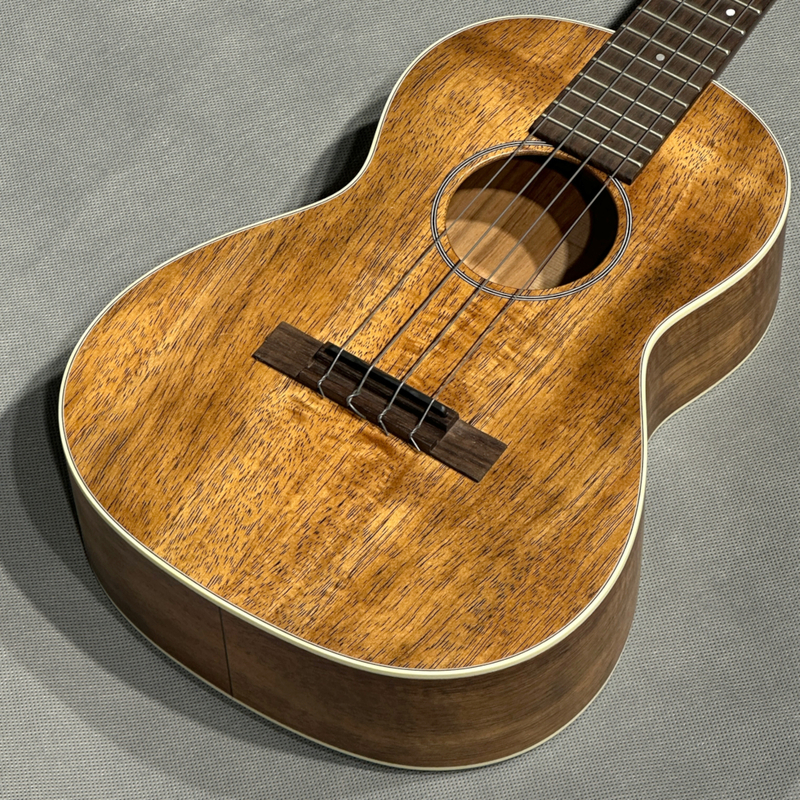 Martin Uke 2K Tenor 1本限りのアウトレット特価品 マーティン テナーウクレレ