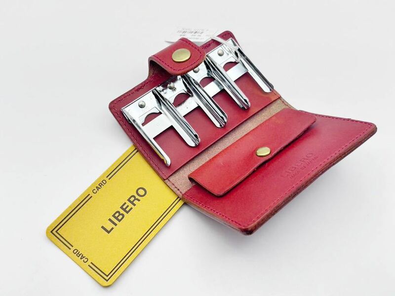 5-8 未使用 LIBERO リベロ 日本製 高級 栃木レザー コインキャッチャー 付き コインケース 本革 レッド