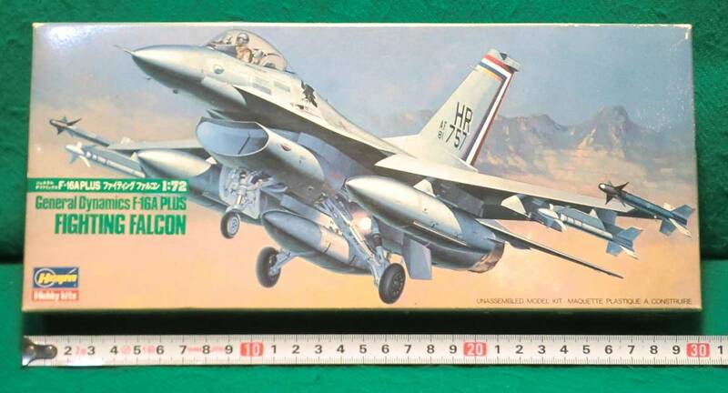 【ハセガワ】 F-16Aプラス　 “ファイティングファルコン”　 1/72スケール 【未組立】
