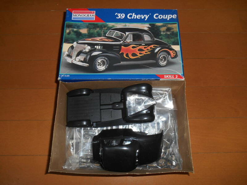 モノグラム　1/24 '39 Chevy Coupe
