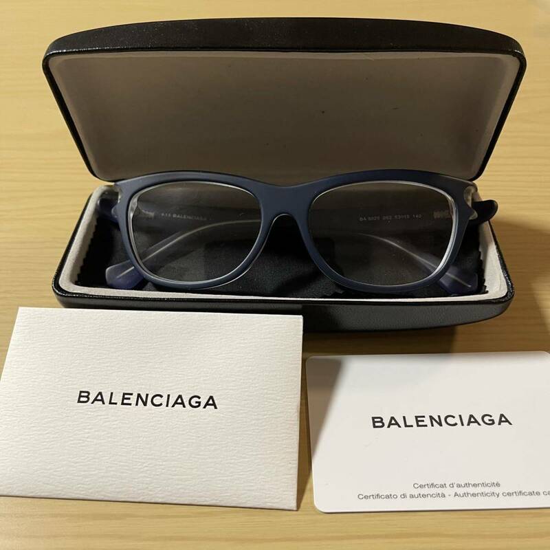 BALENCIAGA(バレンシアガ) ダークネイビーメガネ　眼鏡 新品　未使用　箱付き