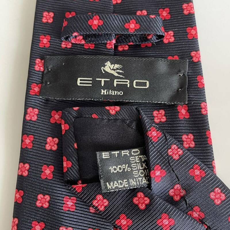 エトロ（ETRO）② ダークネイビー花柄ドットネクタイ